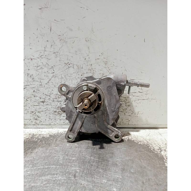 Recambio de depresor freno / bomba vacio para toyota avensis berlina (t25) referencia OEM IAM 26090684 22CRDI 2006