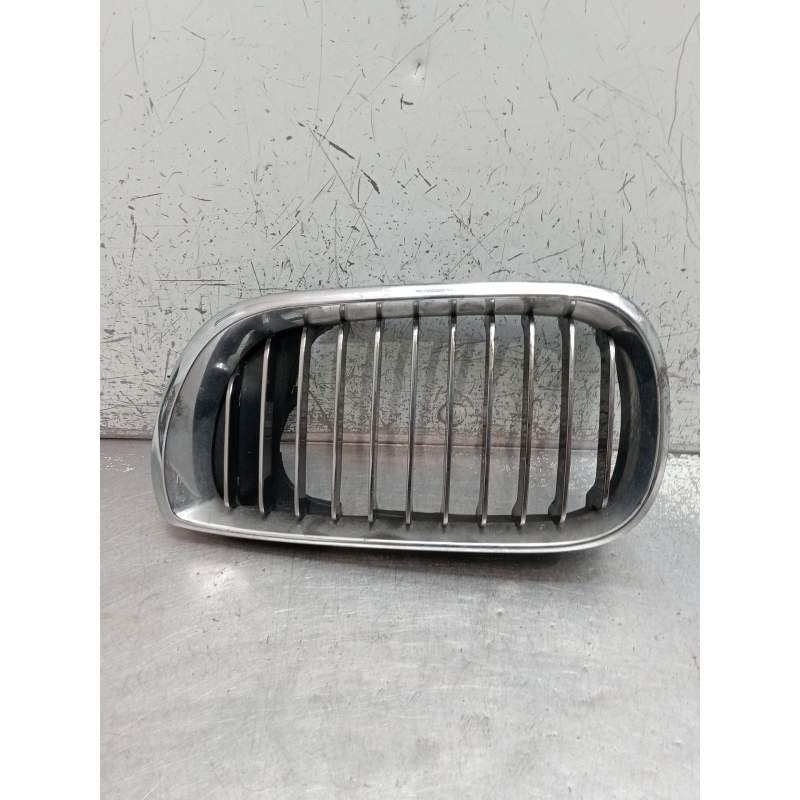 Recambio de rejilla delantera para bmw 3 (e46) 320 d referencia OEM IAM  IZQUIERDO 2001