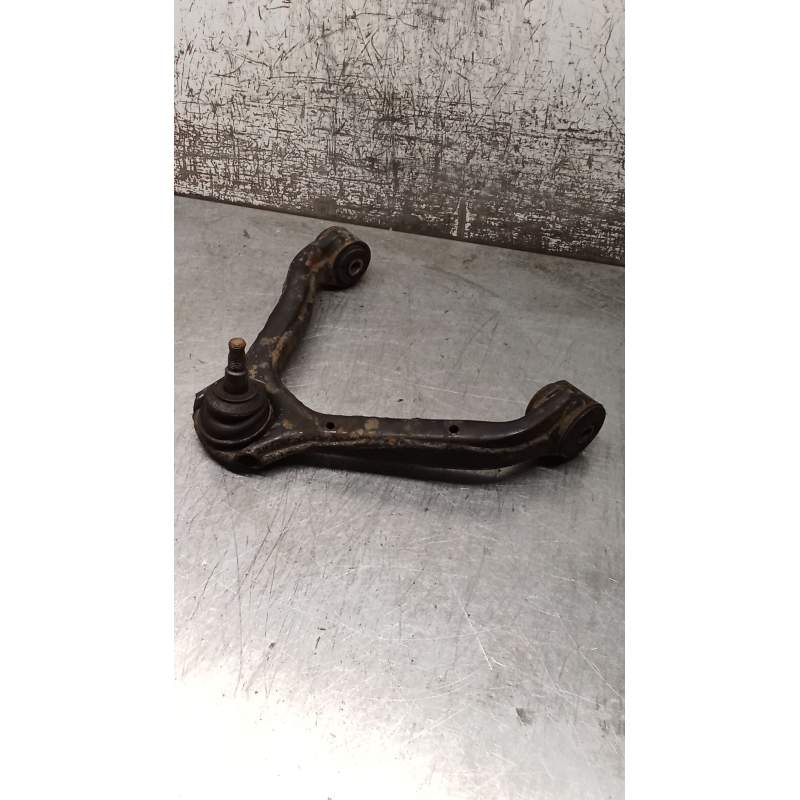 Recambio de brazo suspension superior delantero izquierdo para ssangyong kyron 2.0 xdi referencia OEM IAM  20XDI 2005