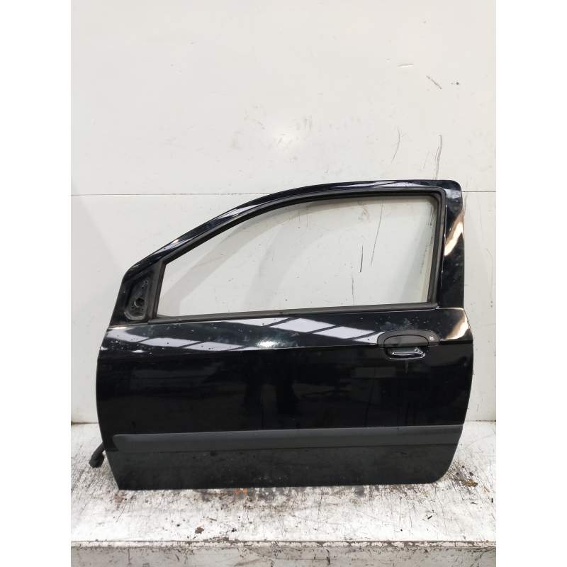 Recambio de puerta delantera izquierda para hyundai getz (tb) 1.1 básico referencia OEM IAM   5P