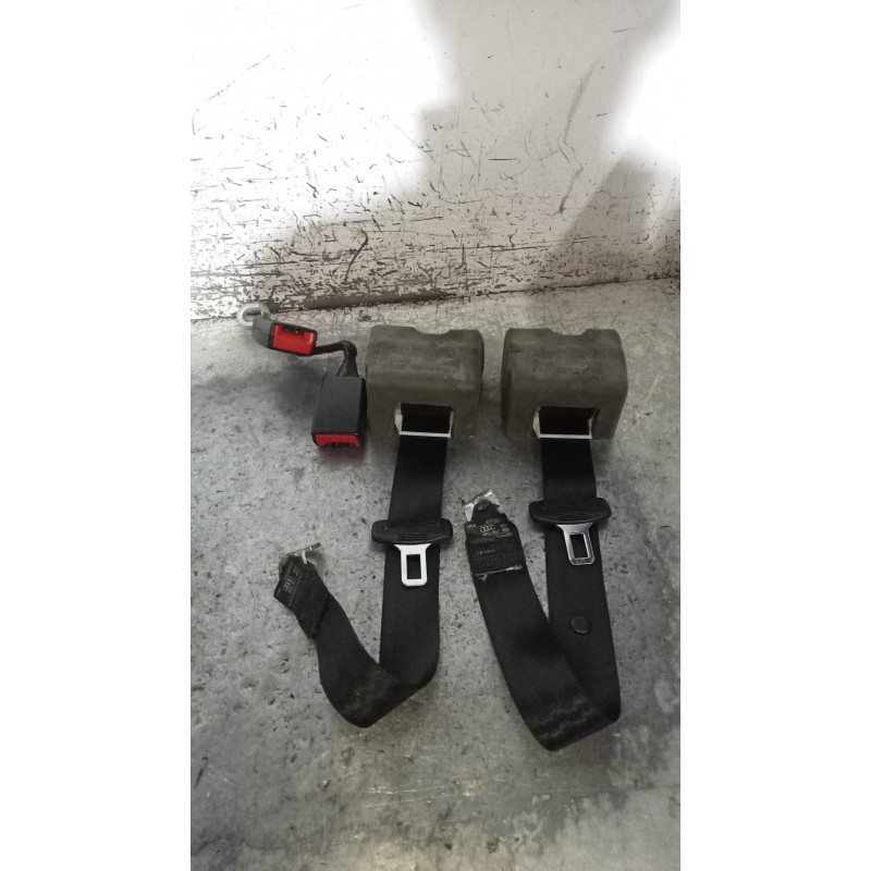 Recambio de juego cinturones trasero para audi a3 (8p) 1.9 tdi attraction referencia OEM IAM   5P R