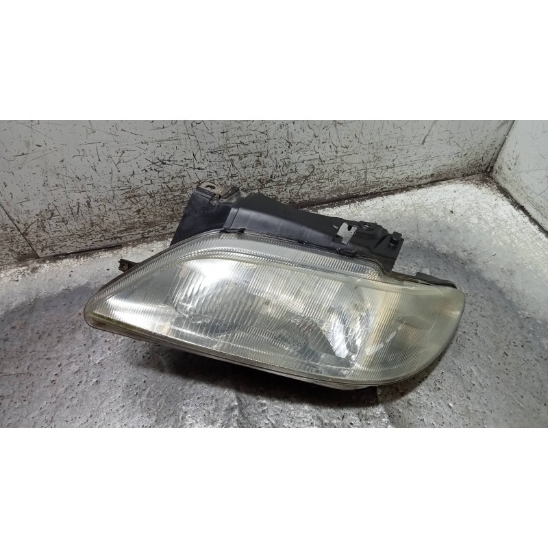 Recambio de faro izquierdo para citroen xsara berlina 1.9d tonic referencia OEM IAM   97