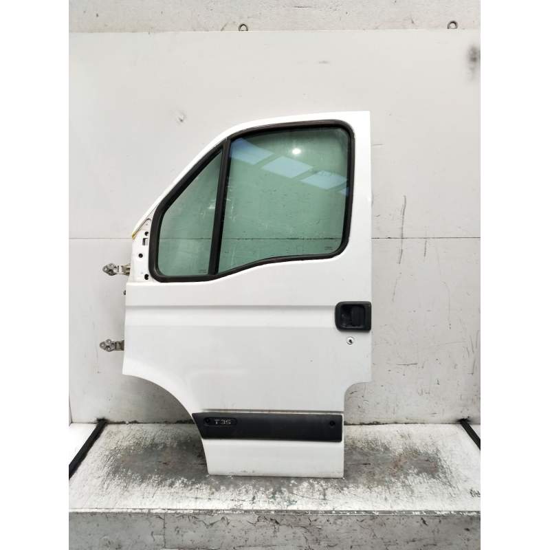 Recambio de puerta delantera izquierda para renault master ii furgoneta (fd) 2.8 dti referencia OEM IAM  5P 1998