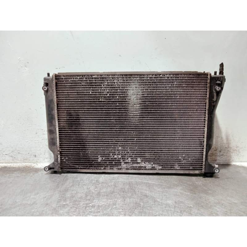 Recambio de radiador agua para toyota avensis berlina (t25) referencia OEM IAM MN4221337680 22CRDI 2006