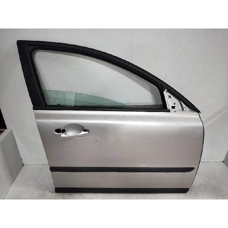 Recambio de puerta delantera derecha para volvo s40 berlina 1.6 diesel cat referencia OEM IAM   