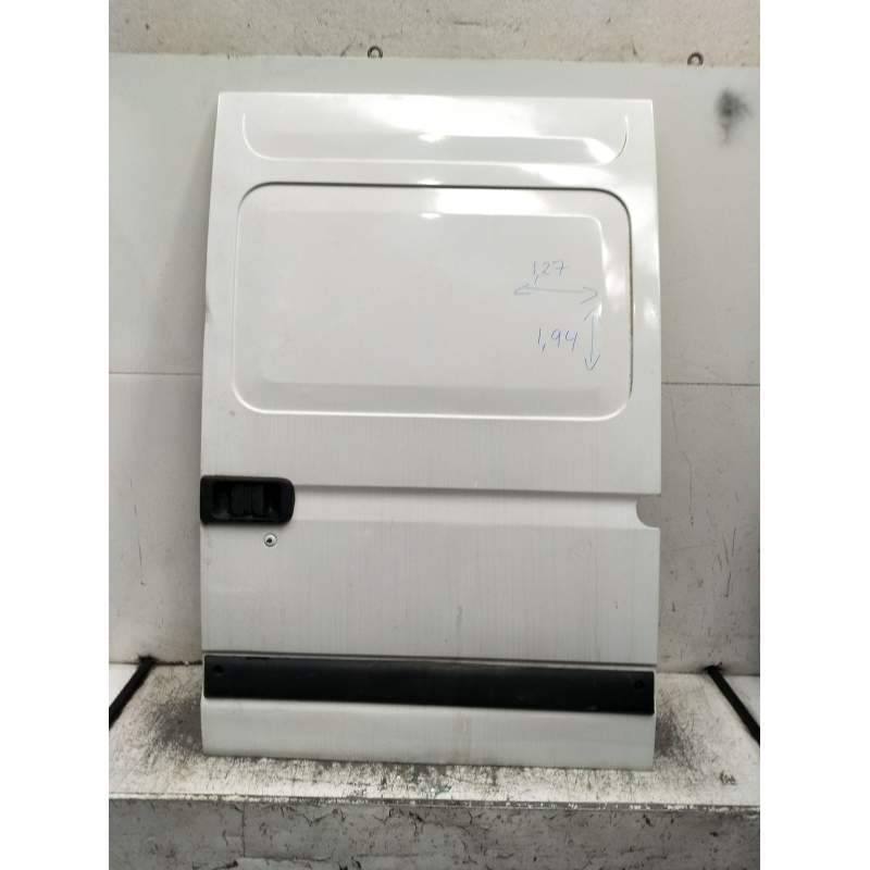 Recambio de puerta lateral corredera izquierda para renault master ii furgoneta (fd) 2.8 dti referencia OEM IAM  5P 1998