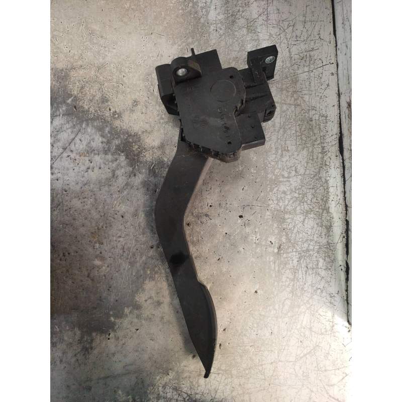 Recambio de potenciometro pedal para iveco daily furgón 2.3 diesel referencia OEM IAM 5801333490  B720