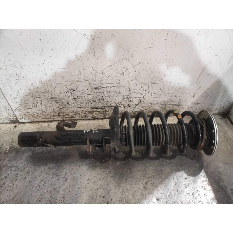 Recambio de amortiguador delantero izquierdo para land rover freelander (lr2) td4 e referencia OEM IAM 6G9118K001UAF  