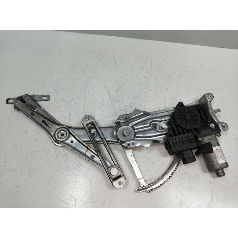 Recambio de elevalunas delantero izquierdo para opel astra g berlina sportive referencia OEM IAM 80521881 119950200 3P