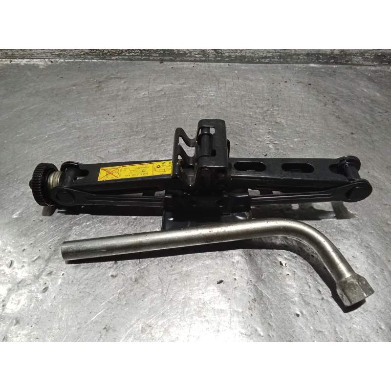 Recambio de gato para fiat punto (176_) 1.7 td referencia OEM IAM   1994