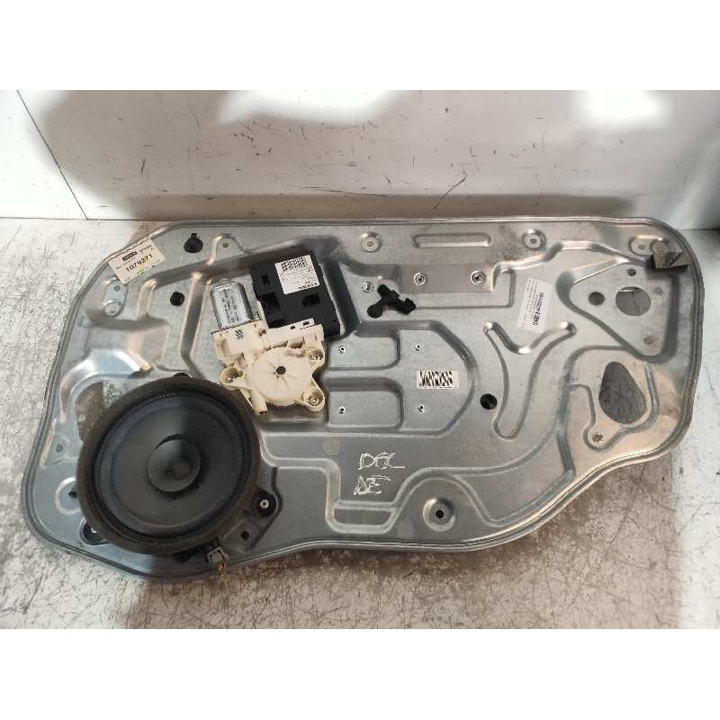 Recambio de elevalunas delantero derecho para volvo s40 berlina 1.6 d kinetic referencia OEM IAM 8679081 30737681 