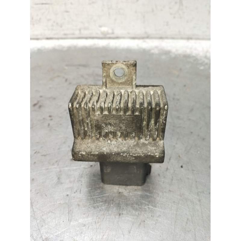 Recambio de caja precalentamiento para renault megane i classic (la0/1_) 1.9 dti (la1u) referencia OEM IAM   1999