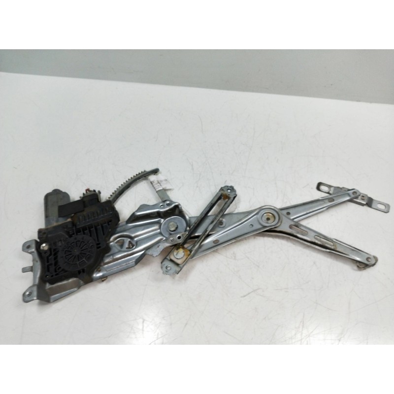 Recambio de elevalunas delantero izquierdo para opel astra g berlina club referencia OEM IAM 90521881 119950200 4P