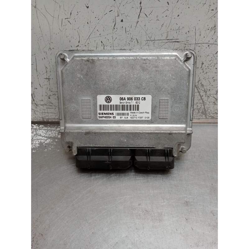 Recambio de centralita motor uce para volkswagen golf v berlina (1k1) referencia OEM IAM 5WP4020403 06A906033CB SIMOS71 2003