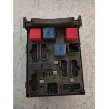CAJA RELES / FUSIBLES 8200228549 RN2H016916 008 248312334 0253
