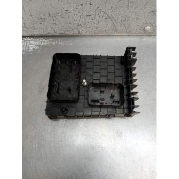 CAJA RELES / FUSIBLES 1K0937124K 2003