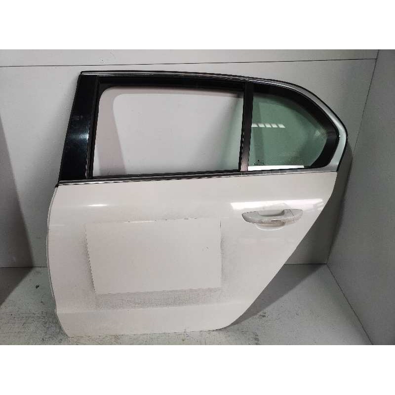 Recambio de puerta trasera izquierda para skoda superb combi (3t5) comfort referencia OEM IAM   