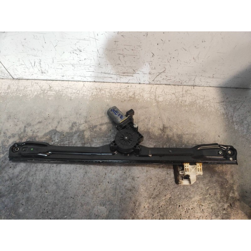 Recambio de elevalunas delantero izquierdo para iveco daily furgón 2.3 diesel cat referencia OEM IAM 5801529324  