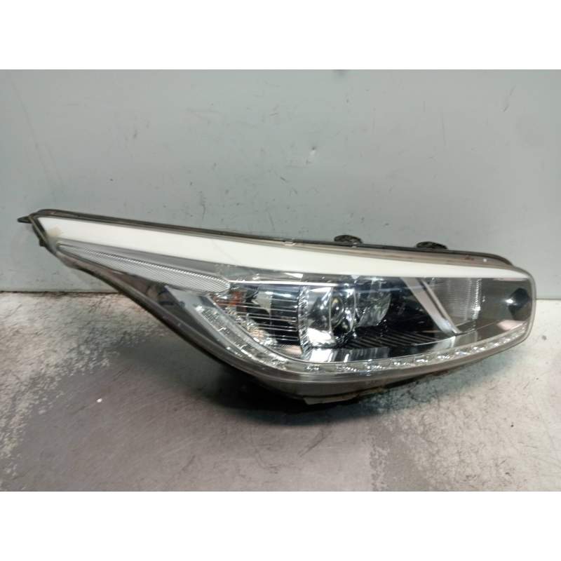 Recambio de faro derecho para kia cee´d concept referencia OEM IAM R009B220DMO B22R 2012