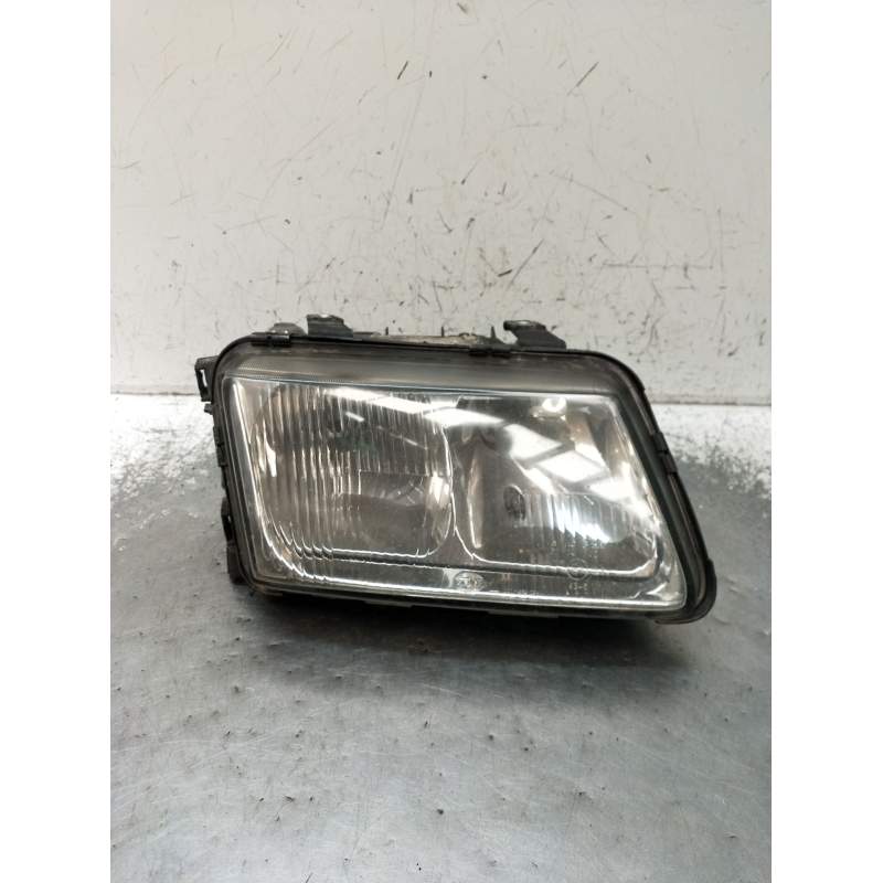 Recambio de faro derecho para audi a3 (8l1) 1.9 tdi referencia OEM IAM   1996