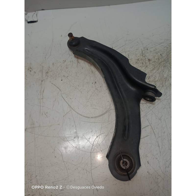 Recambio de brazo suspension inferior delantero izquierdo para renault clio iii referencia OEM IAM   05