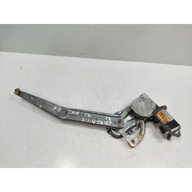 Recambio de elevalunas delantero izquierdo para opel corsa a referencia OEM IAM 680595942 90139527 3P