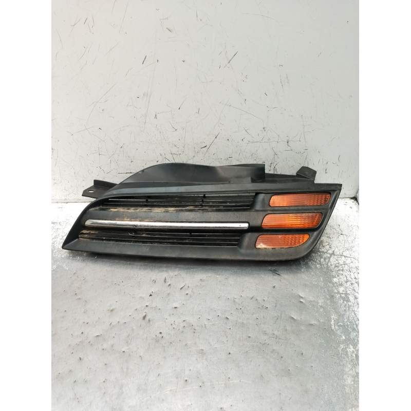 Recambio de rejilla delantera para nissan micra iii (k12) 1.2 16v referencia OEM IAM  IZQUIERDA 2003