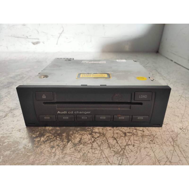 Recambio de sistema audio / radio cd para audi a3 (8p) 3.2 ambition quattro referencia OEM IAM 8E0035111D CXCA1492GC 2004