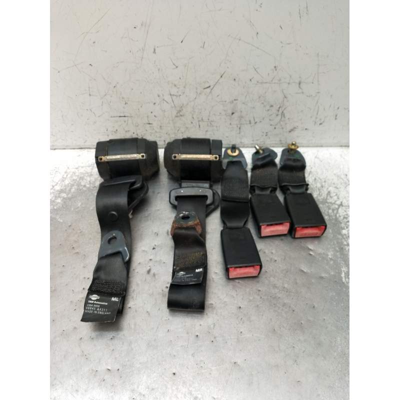 Recambio de juego cinturones trasero para nissan micra iii (k12) 1.2 16v referencia OEM IAM  3P 2003