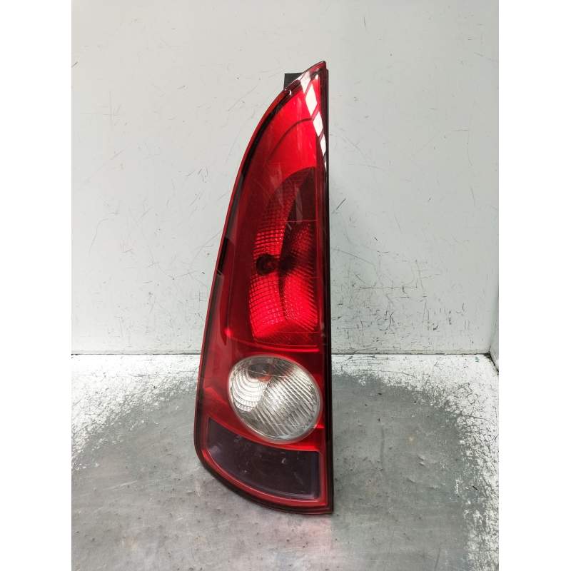 Recambio de piloto trasero izquierdo para renault espace iv (jk0/1_) 2.2 dci (jk0h) referencia OEM IAM   2003