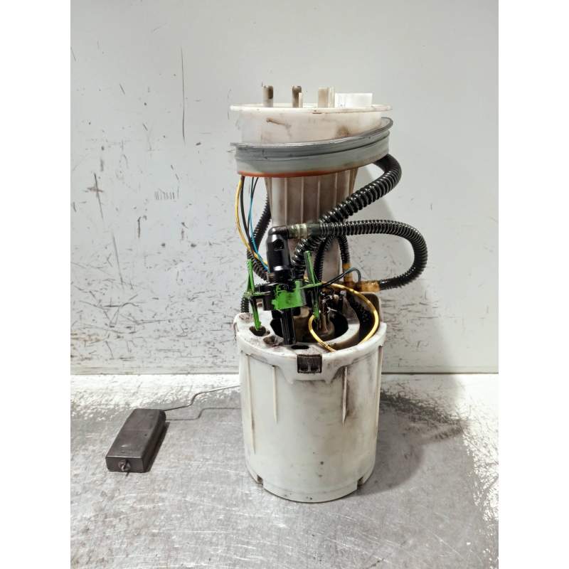 Recambio de bomba combustible para audi a4 avant (8e) referencia OEM IAM 8E0919050D 220212002005 