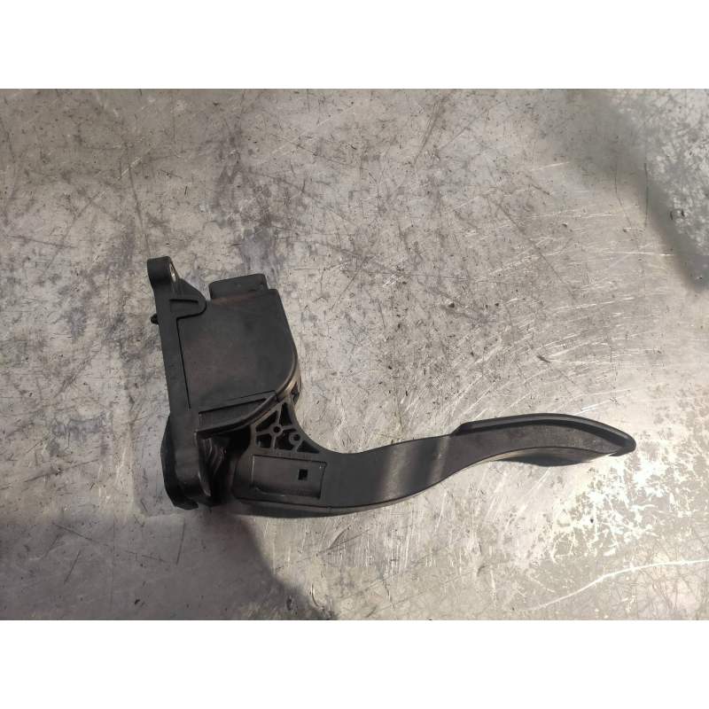 Recambio de potenciometro pedal para mercedes-benz vito kasten (639) 113 cdi extralang (639.605) referencia OEM IAM F00C3E2430  