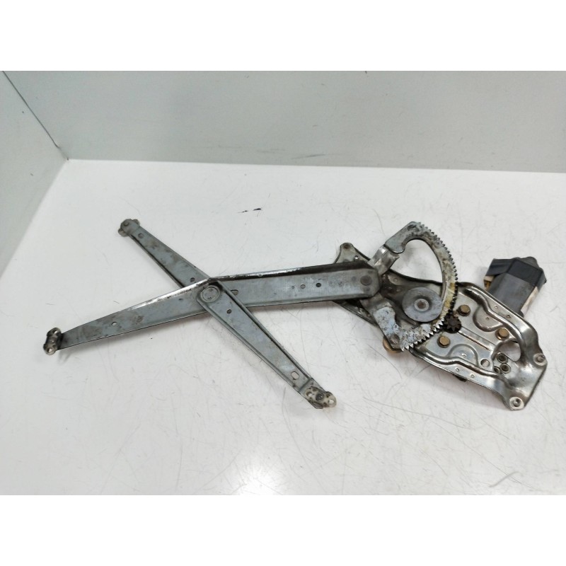 Recambio de elevalunas delantero izquierdo para opel kadett e 2.0 referencia OEM IAM 680595942  3P