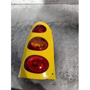 PILOTO TRASERO IZQUIERDO 11635V001 423001V001 