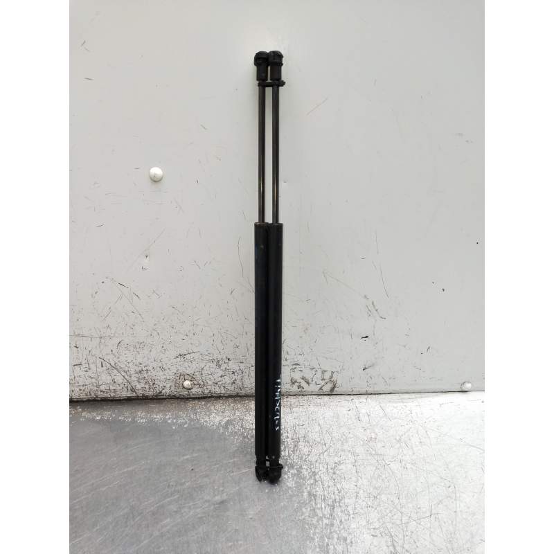 Recambio de amortiguadores maletero / porton para mazda cx-3 referencia OEM IAM D10E 17127C1 