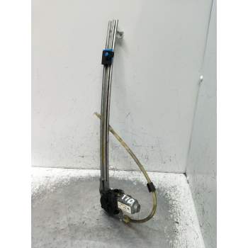 ELEVALUNAS TRASERO DERECHO 8200017910 5P 2003