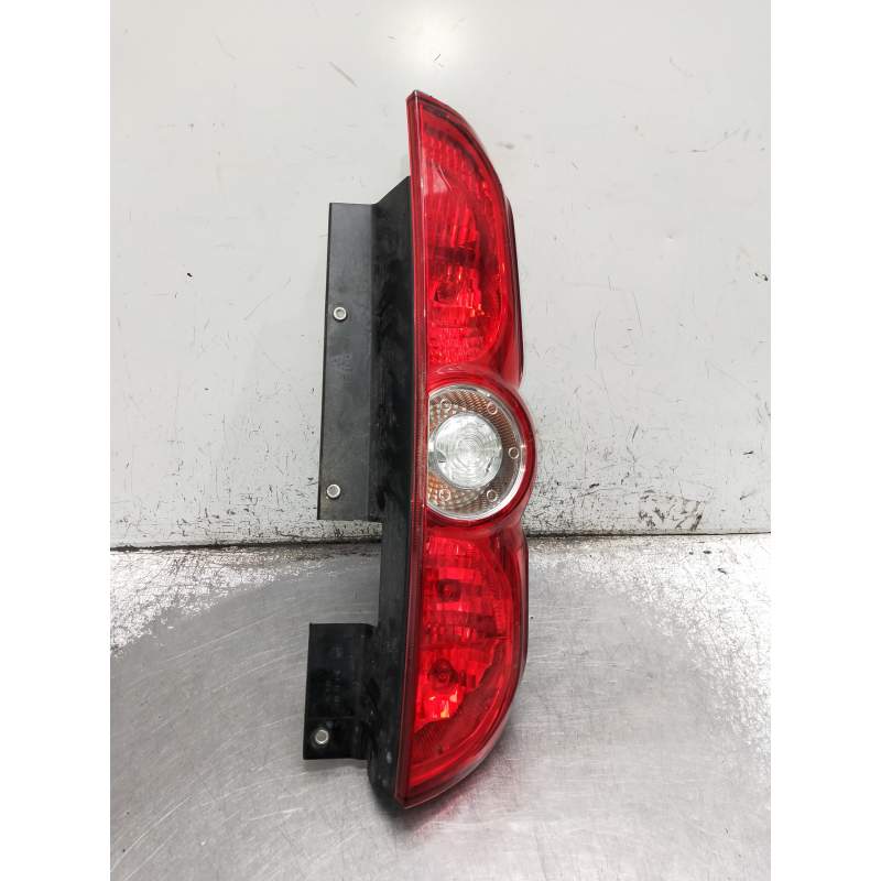 Recambio de piloto trasero derecho para opel combo d referencia OEM IAM 00519248430 02047099900010 