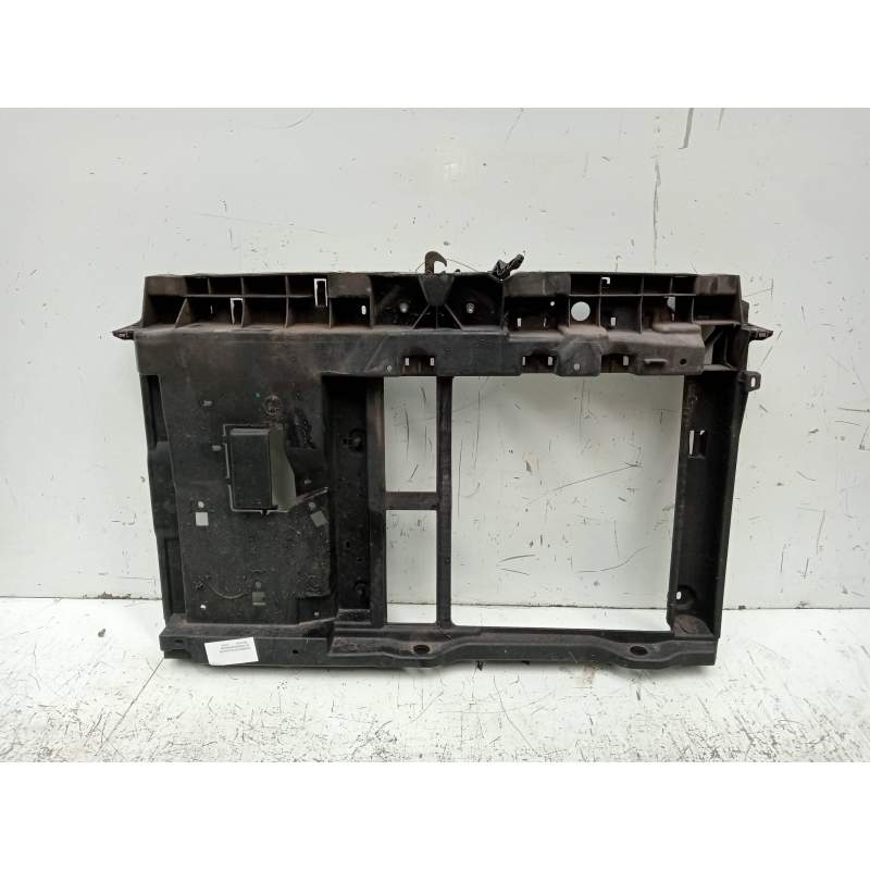 Recambio de panel frontal para peugeot 207 sport referencia OEM IAM  14G 2009