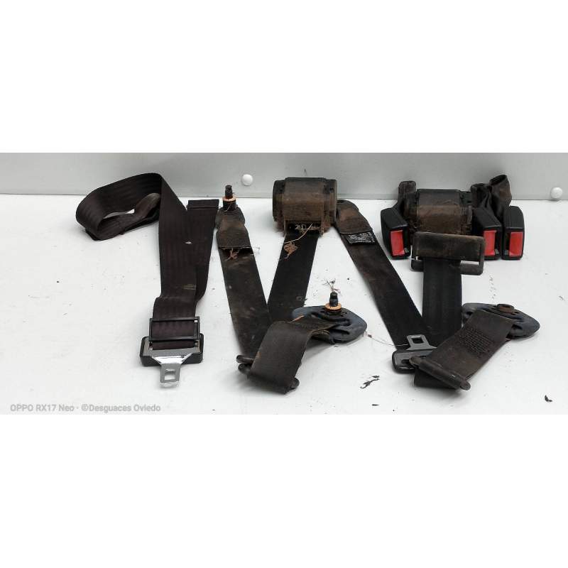 Recambio de juego cinturones trasero para ford fiesta courier familiar referencia OEM IAM   