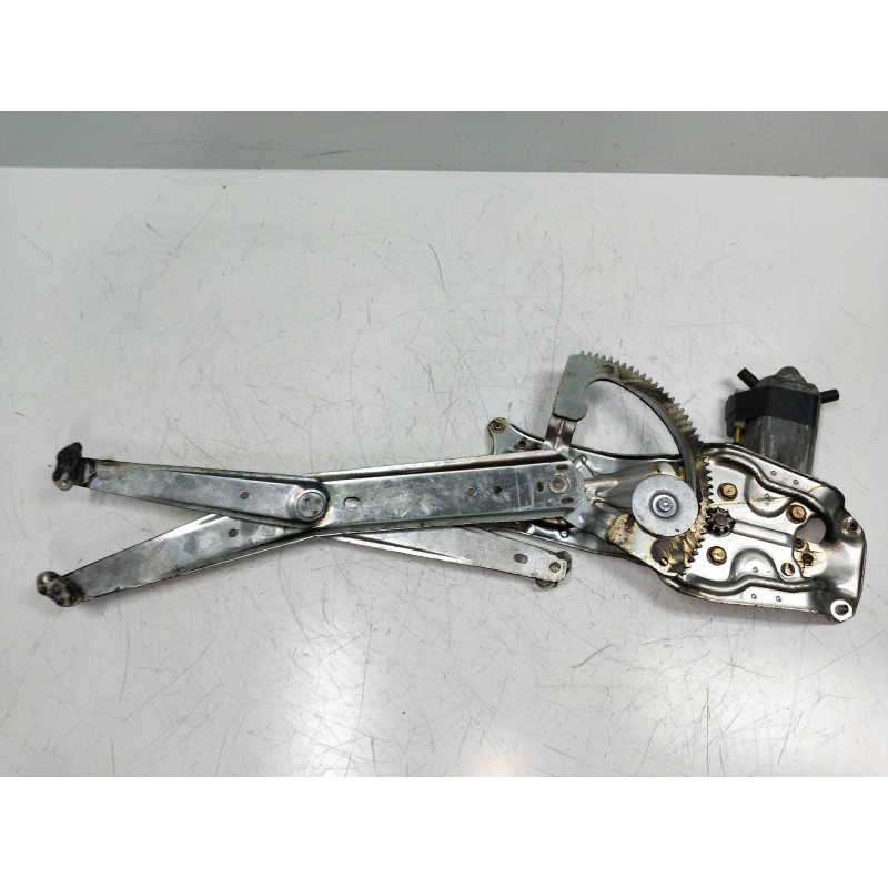 Recambio de elevalunas delantero izquierdo para opel rekord e 2.2 referencia OEM IAM 680595942  4P