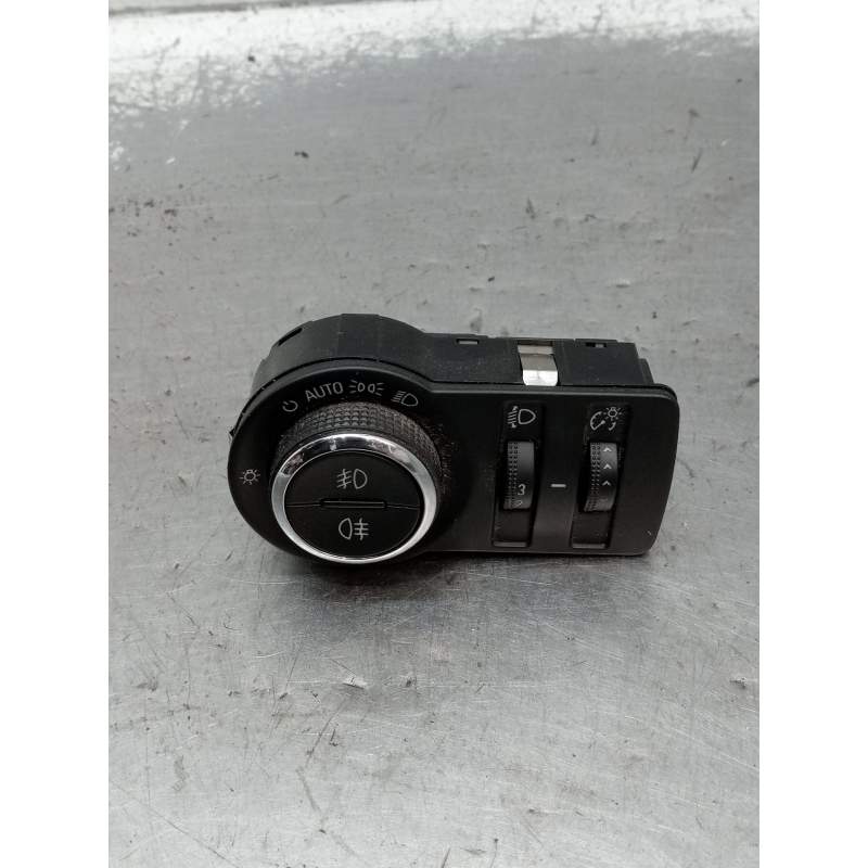 Recambio de mando luces para opel insignia a (g09) 2.0 cdti (68) referencia OEM IAM 13268702 INTERRUPTOR 2008