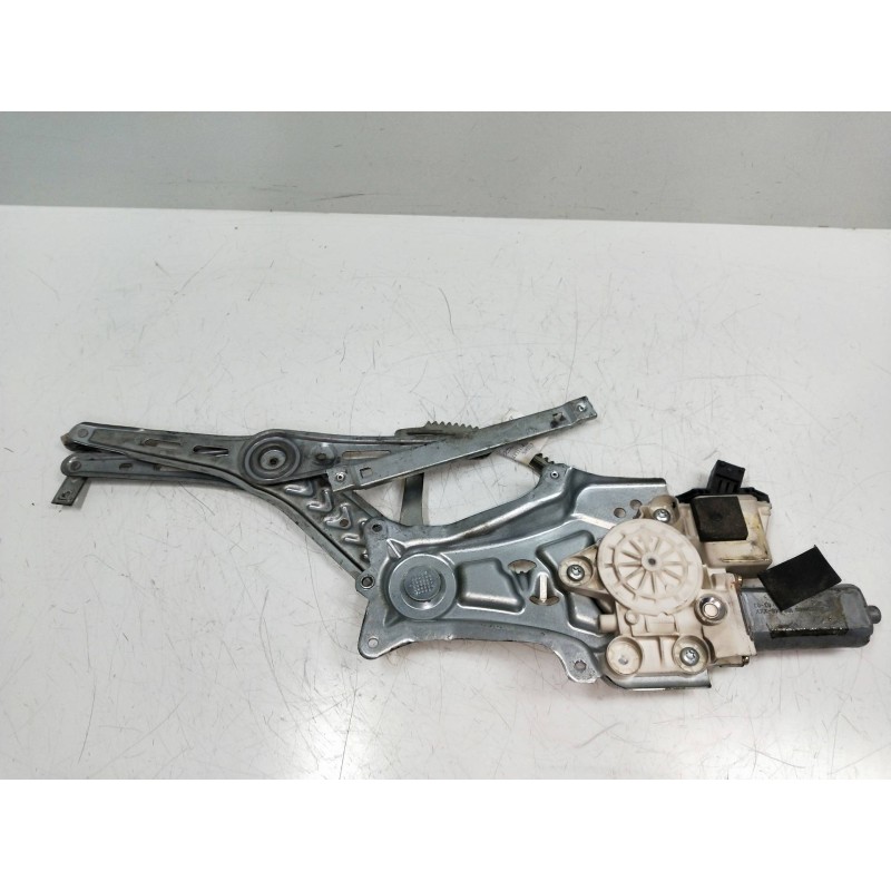 Recambio de elevalunas delantero derecho para opel signum 3.0 v6 cdti cat (y 30 dt / lb5) referencia OEM IAM 106048XXX  5P