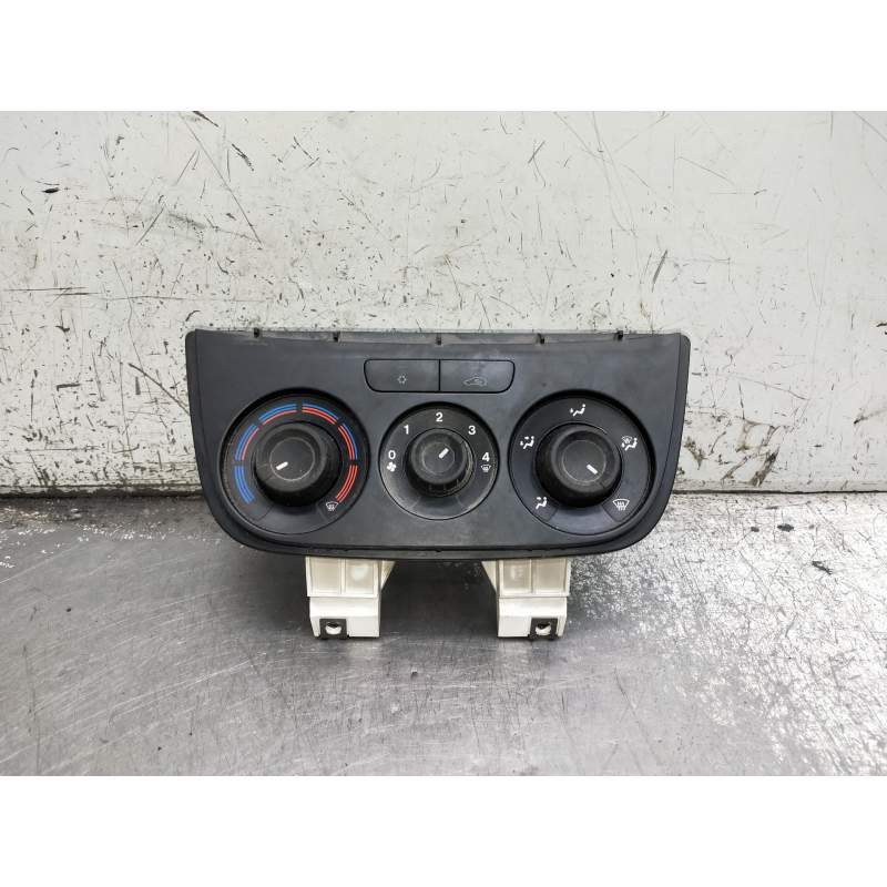 Recambio de mando calefaccion / aire acondicionado para opel combo d referencia OEM IAM 735498657 023717008709 