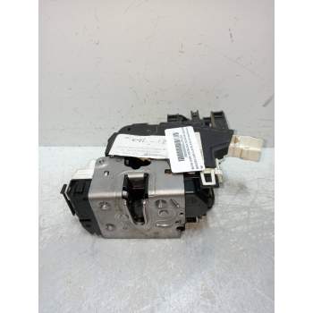 MOTOR CIERRE CENTRALIZADO DELANTERO IZQUIERDO A2667200135 5P