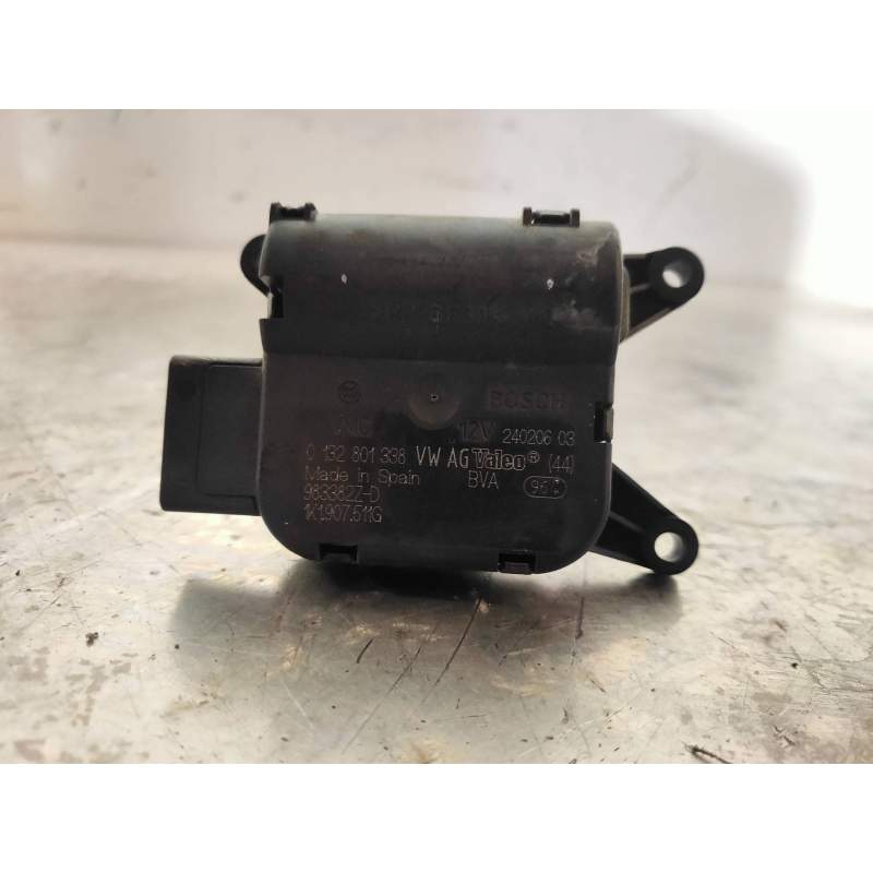 Recambio de motor apertura trampillas climatizador para audi a3 (8p) 3.2 ambition quattro referencia OEM IAM 0132801338 983382ZD
