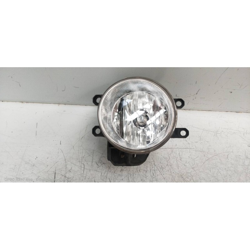 Recambio de faro antiniebla izquierdo para toyota land cruiser (j15) basis referencia OEM IAM   