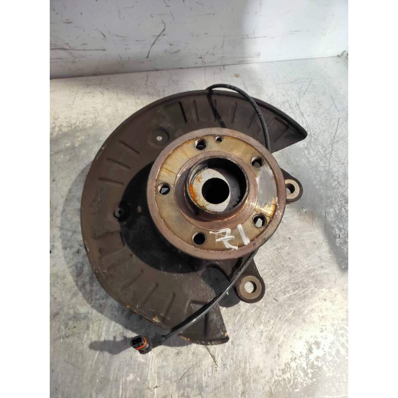 Recambio de mangueta delantera izquierda para mercedes-benz vito kasten (639) 113 cdi extralang (639.605) referencia OEM IAM   