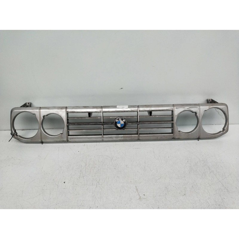 Recambio de rejilla delantera para bmw bertone 2.4 td referencia OEM IAM   