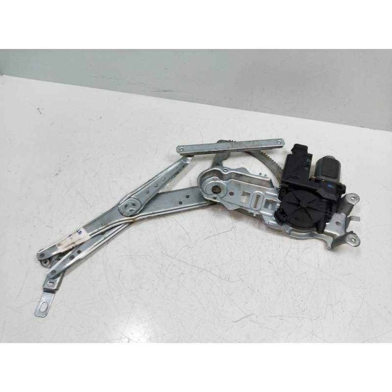 Recambio de elevalunas delantero derecho para opel corsa c referencia OEM IAM 400709F 3P 2001