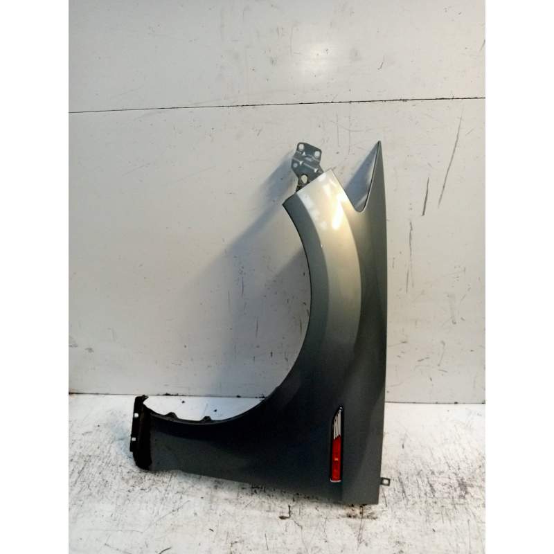 Recambio de aleta delantera izquierda para ford mondeo ber. (ca2) ghia referencia OEM IAM   2007